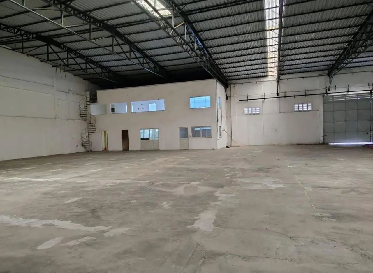 GALPÃO 2.000m2 NA AV. TORQUATO TAPAJÓS - Foto 4