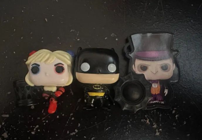 mini funko pop kinder joy dc importados (desapego) - Foto 3