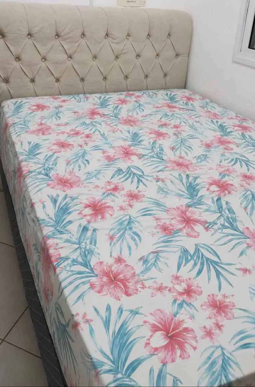 Cama box de casal, com colchão e cabeceira