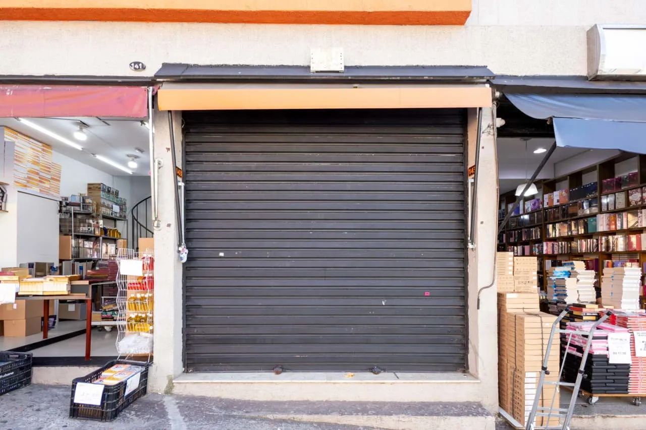 Loja na Rua Conde de Sarzedas, 143  40 m²