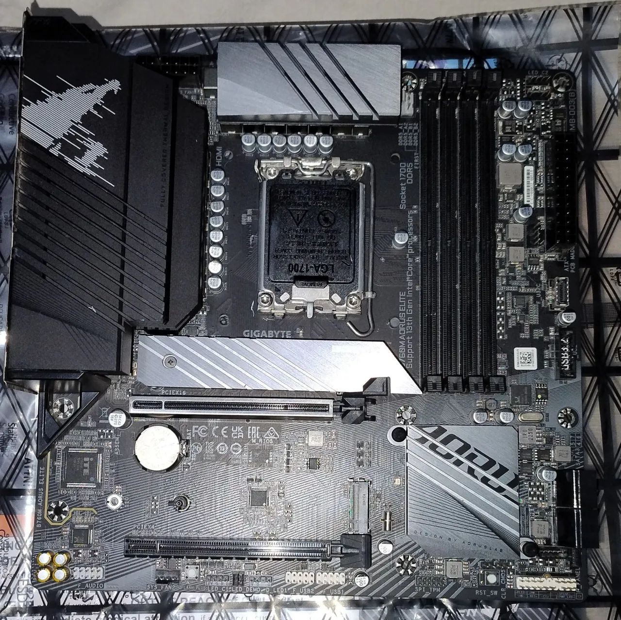 Placa mãe Gigabyte B760 Aoros Elite - Foto 2