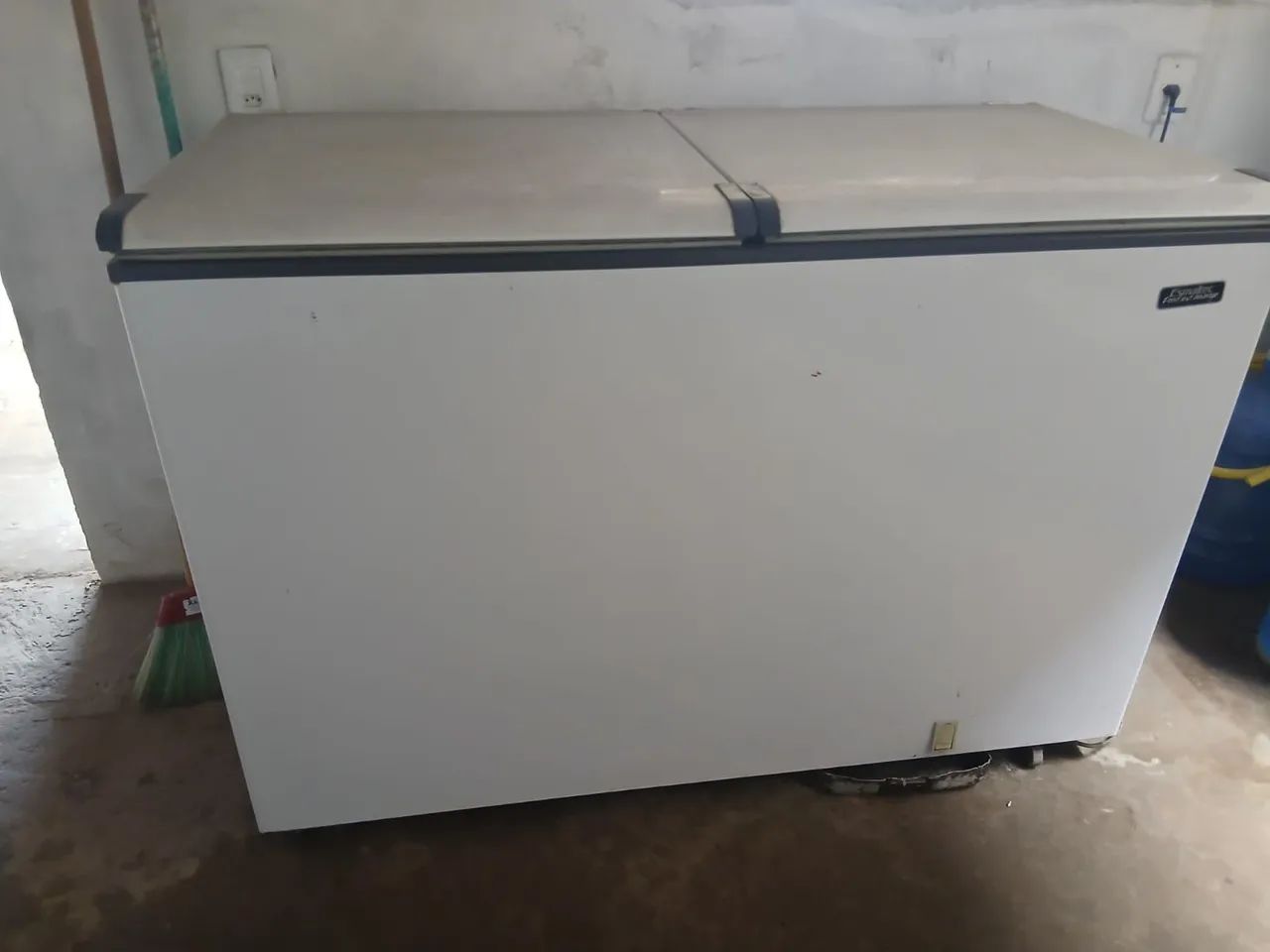 FREEZER HORIZONTAL ESMALTEC 437 LITROS