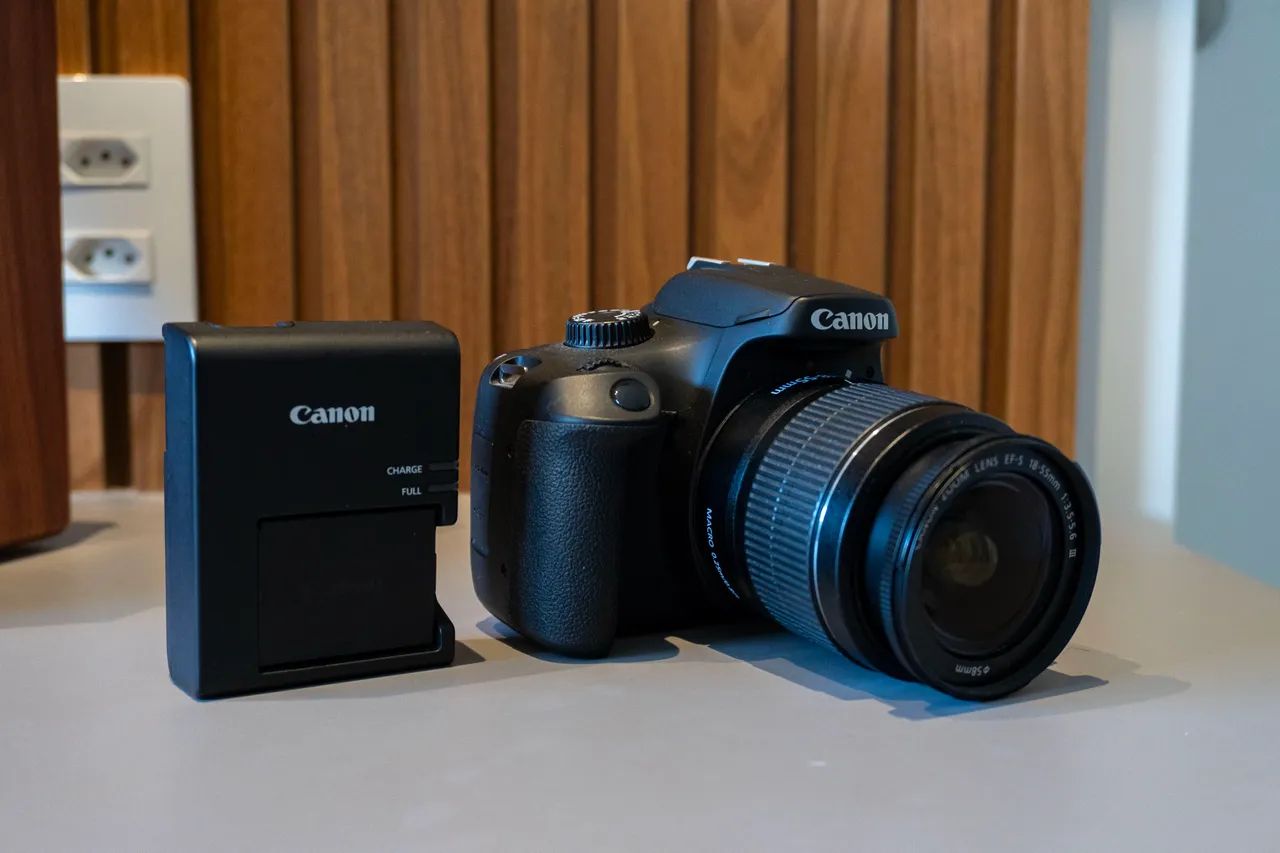 Canon t100 + Lente do kit  - Foto 3