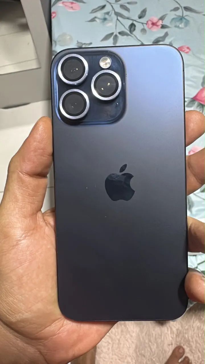 iPhone 15 pro Max - Foto 2