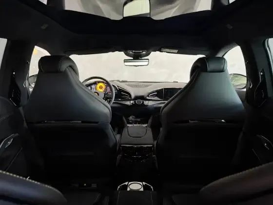 Ferrari Purosangue 6.5 V12 725cv, foto 6 de 16