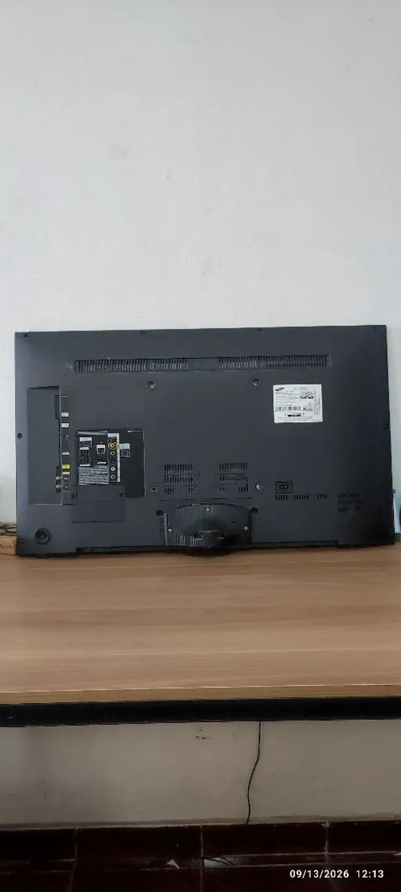 2 TVs com defeito- 32P e 42 P - Foto 2
