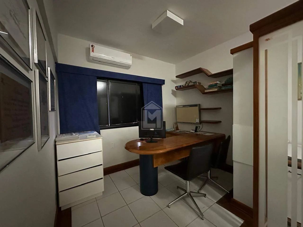 Excelente Sala Comercial na Praia do Suá com Recepção Mobiliada e Fácil Acesso - Foto 2