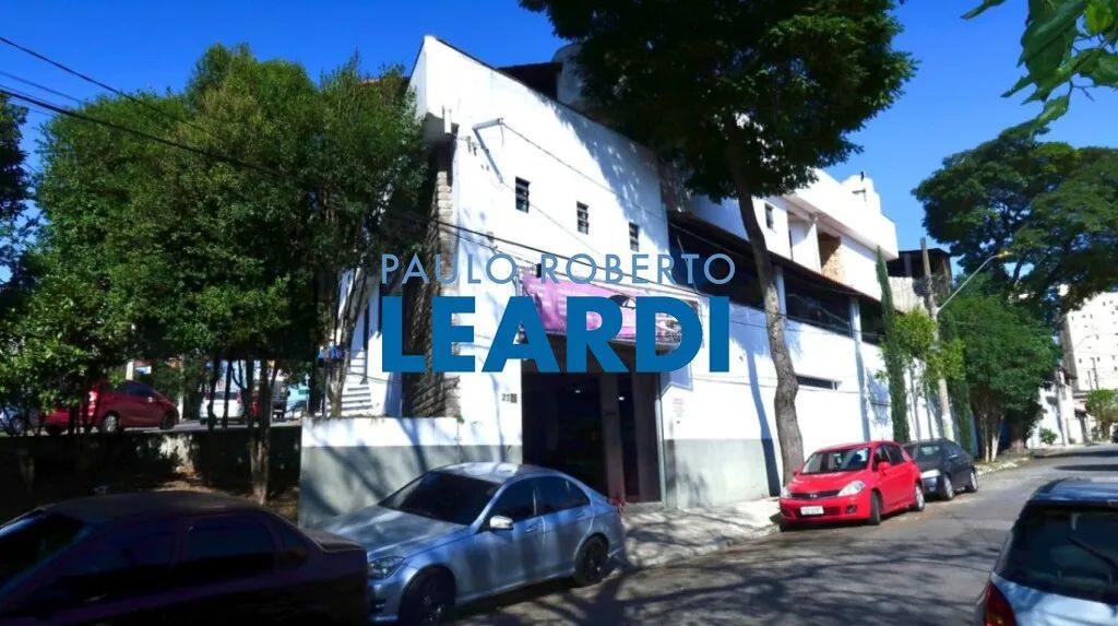 CASA ASSOBRADADA - UTINGA - SP