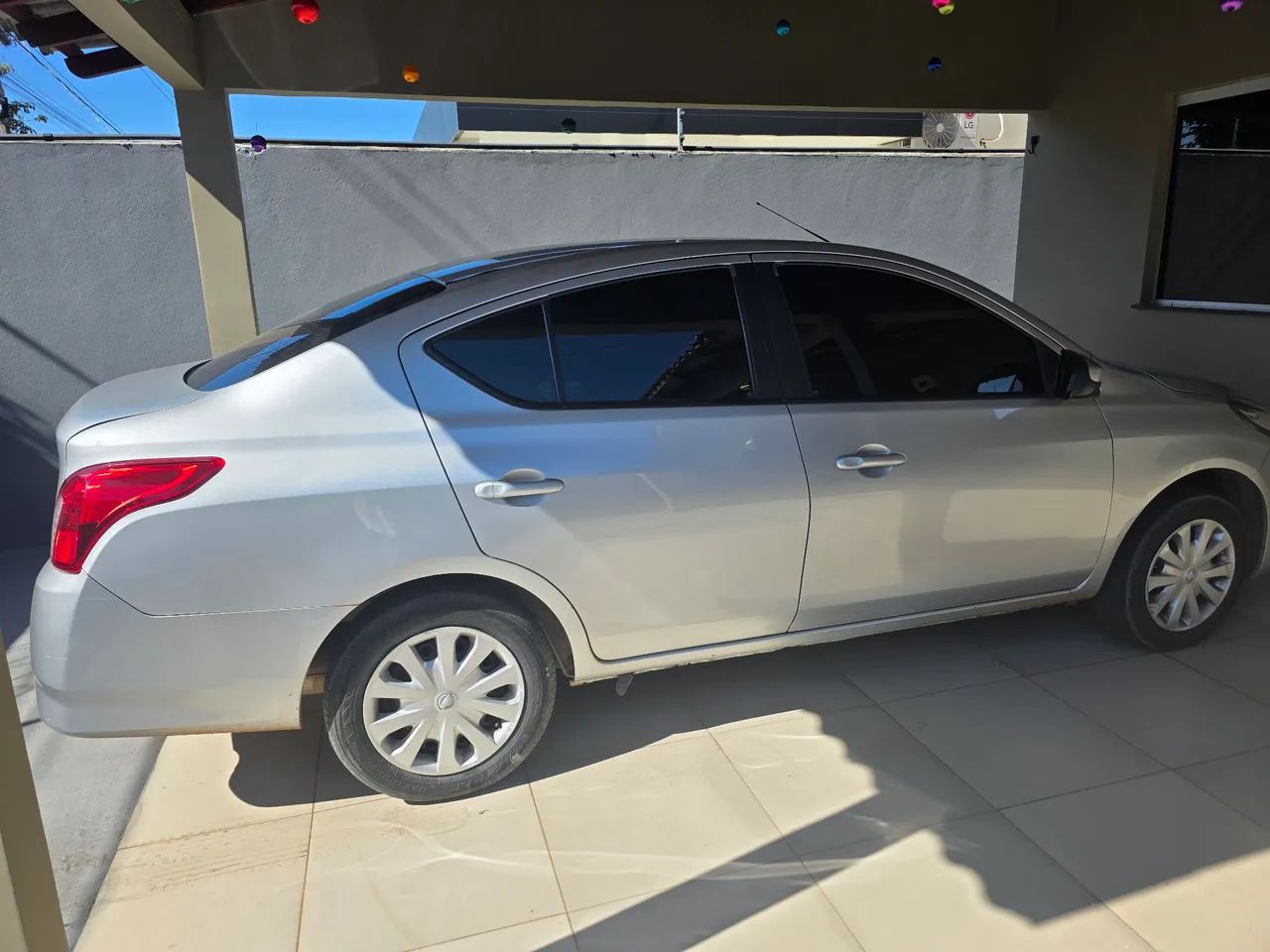 Nissan Versa 1.0 12V Flexstart 4P Mec. 2017 - Foto 2