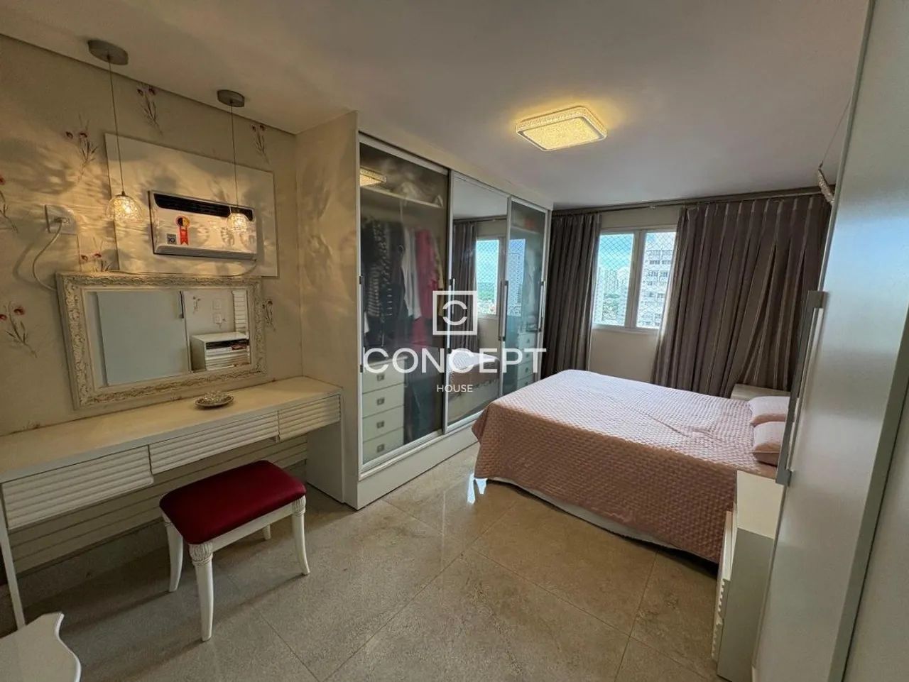 APARTAMENTO 4 DORMITÓRIOS NO EDIFÍCIO NEW YORK - VENDA