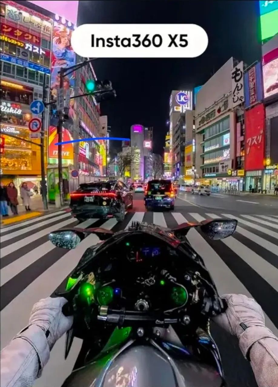 Insta 360 X5  - Foto 3