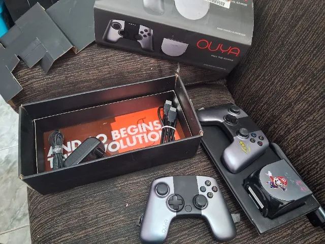 Videogame Ouya completo com 2 controles