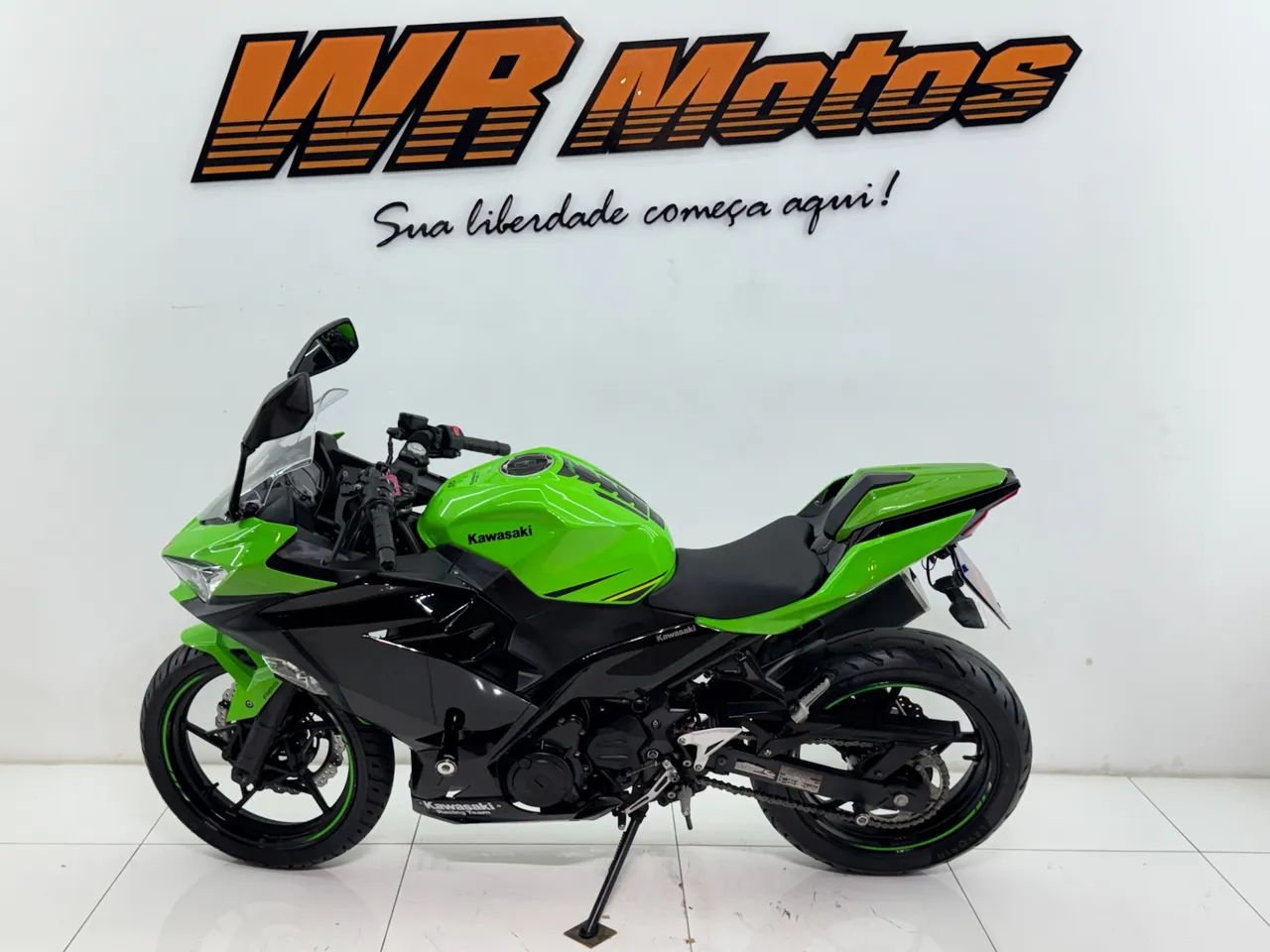 KAWASAKI NINJA 400 - Foto 3