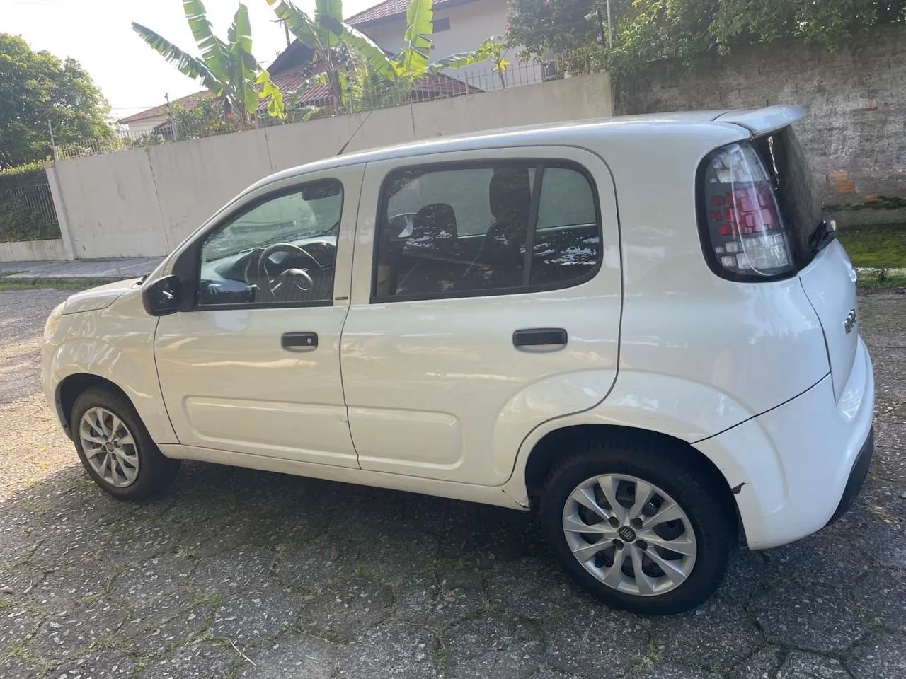 Fiat Uno Attractive 1.0 EVO Fire Flex 8V 5P 2016 - Foto 4