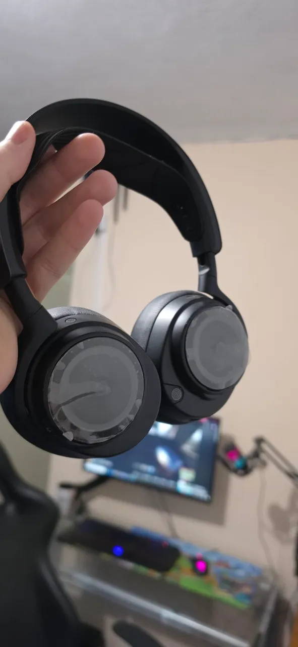 SteelSeries Arctis Nova ProMulti-System Gaming Headset GameDAC Gen