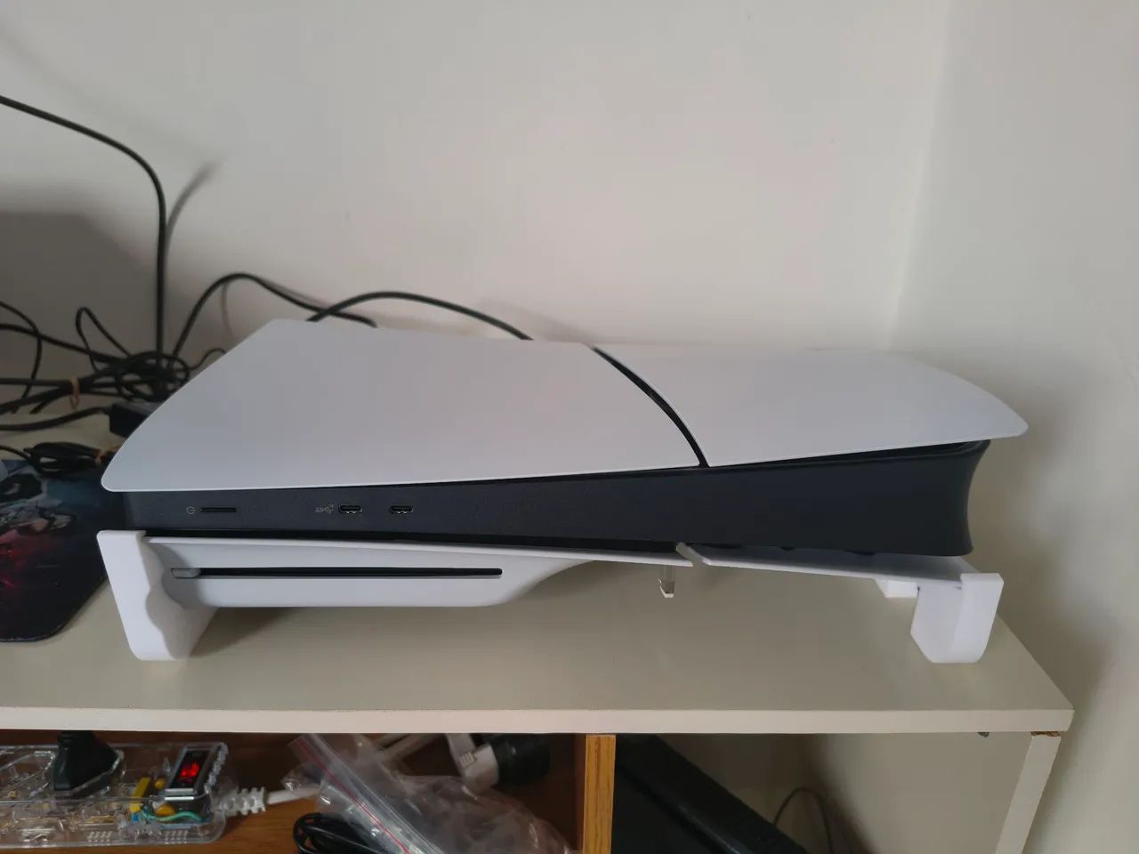 PS5 SLIM COM LEITOR E DE 1TB  - Foto 2