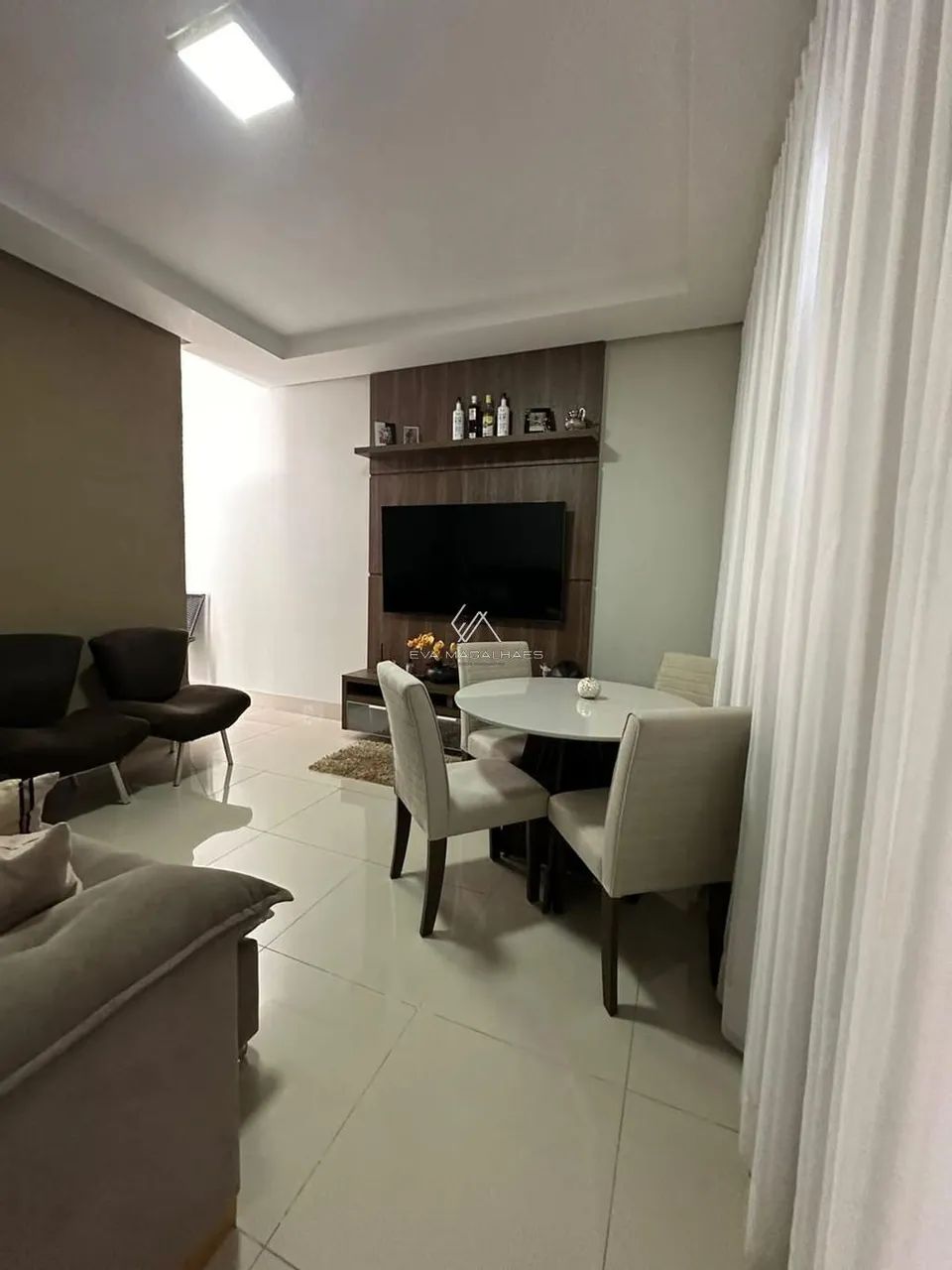 Casa à venda em Goiânia, Vila Santa Rita, com 3 quartos, com 115 m² - Foto 2