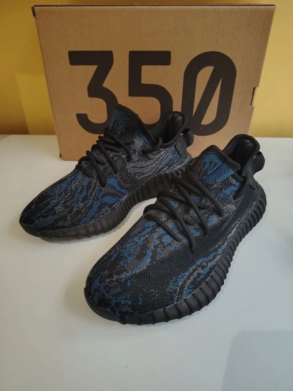Tênis yeezy boost 350 v2