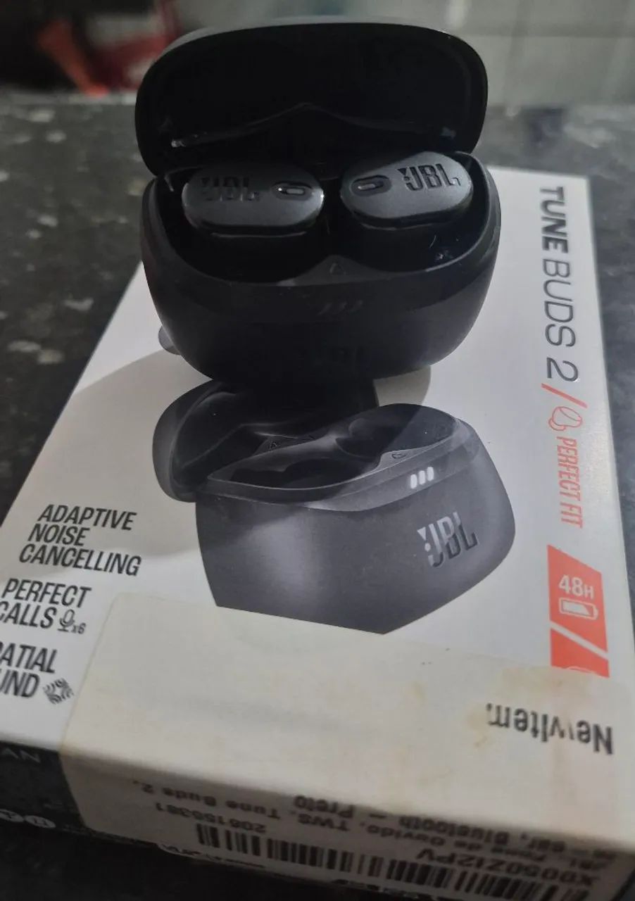 JBL TUNES Buds 2