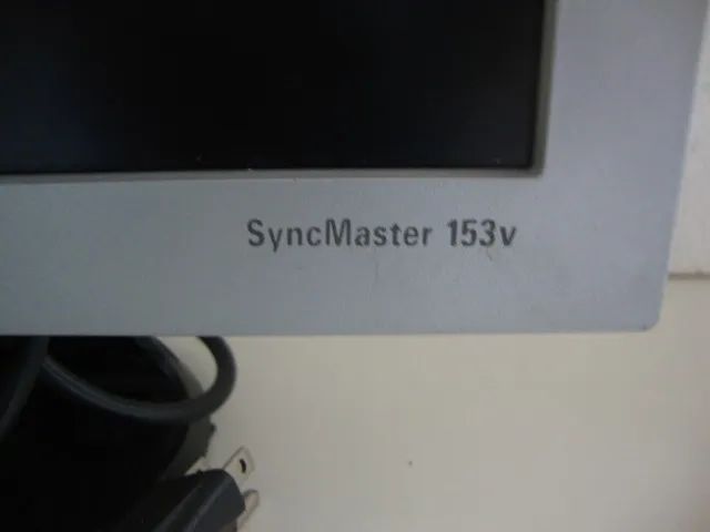 Monitor Sansung G-15 LS  - Foto 3
