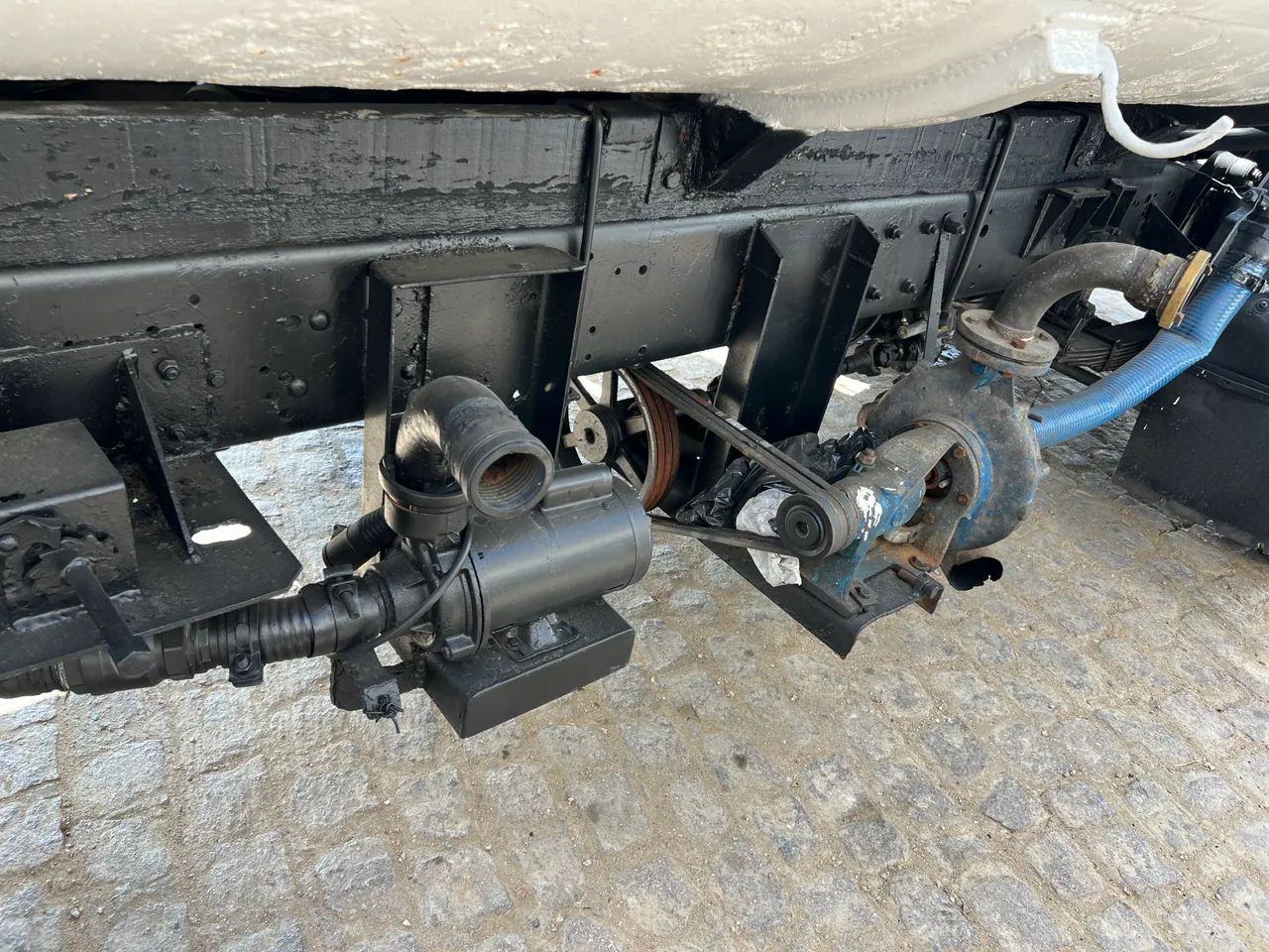 Ford cargo 1617 - Foto 2