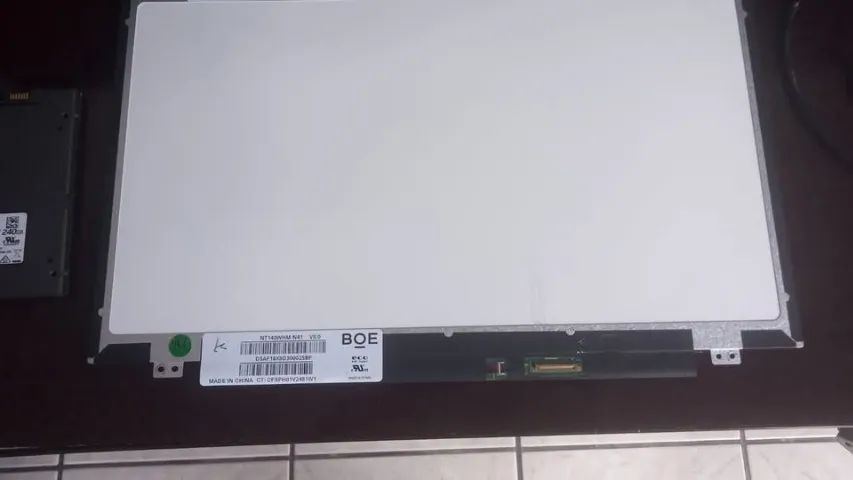 tela slin para notebook-VENDA SO PESSOALMENTE, NAO FAÇO OLX