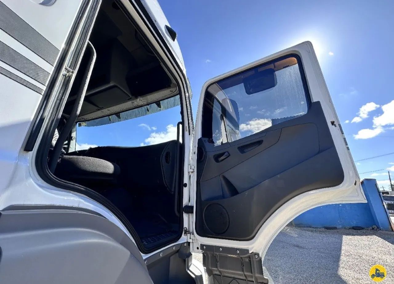 MB AXOR 2544 6X2<br>2019/2019<br>TETO ALTO<br>AUTOMÁTICO - Foto 8