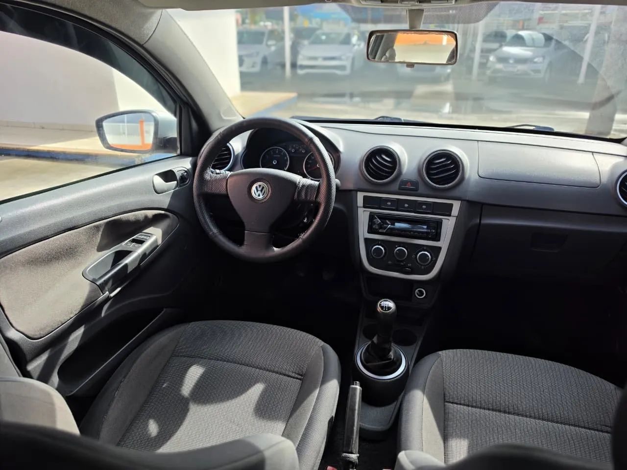 Volkswagen Voyage 1.0/1.0 City MI Total Flex 8V 4P 2013 - Foto 7