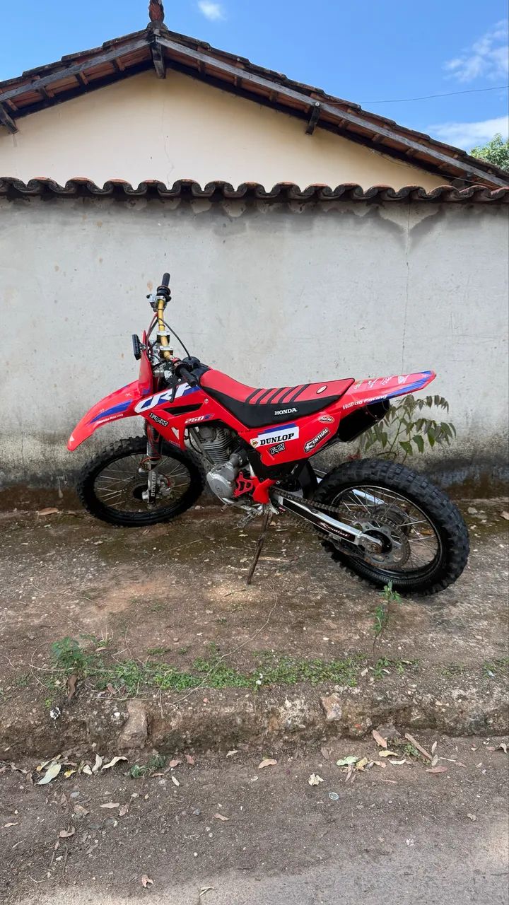  CRF 230F - MUITO NOVA