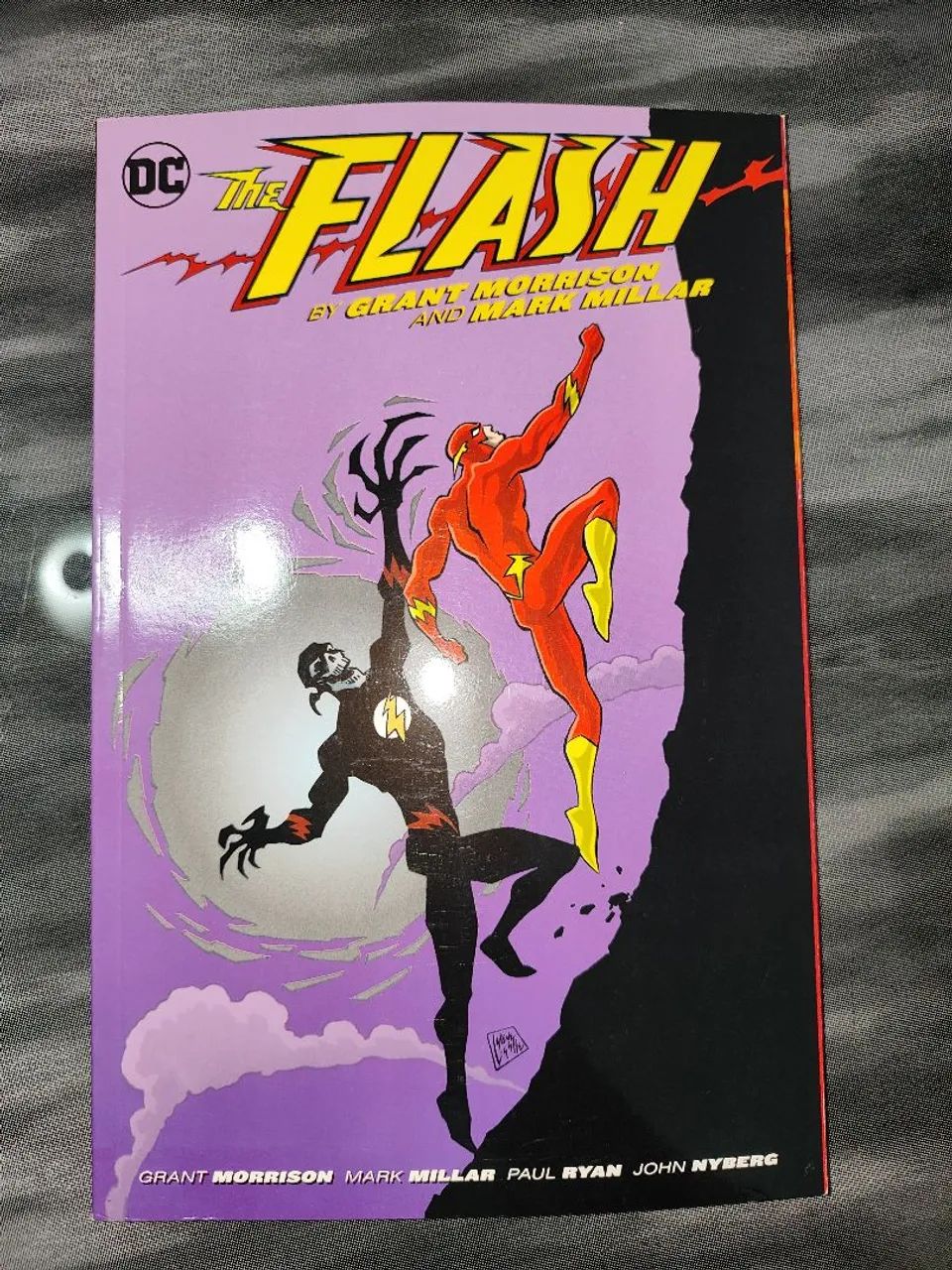 The Flash by Grant Morrison e Mark Milar em TPB - em INGLÊS 