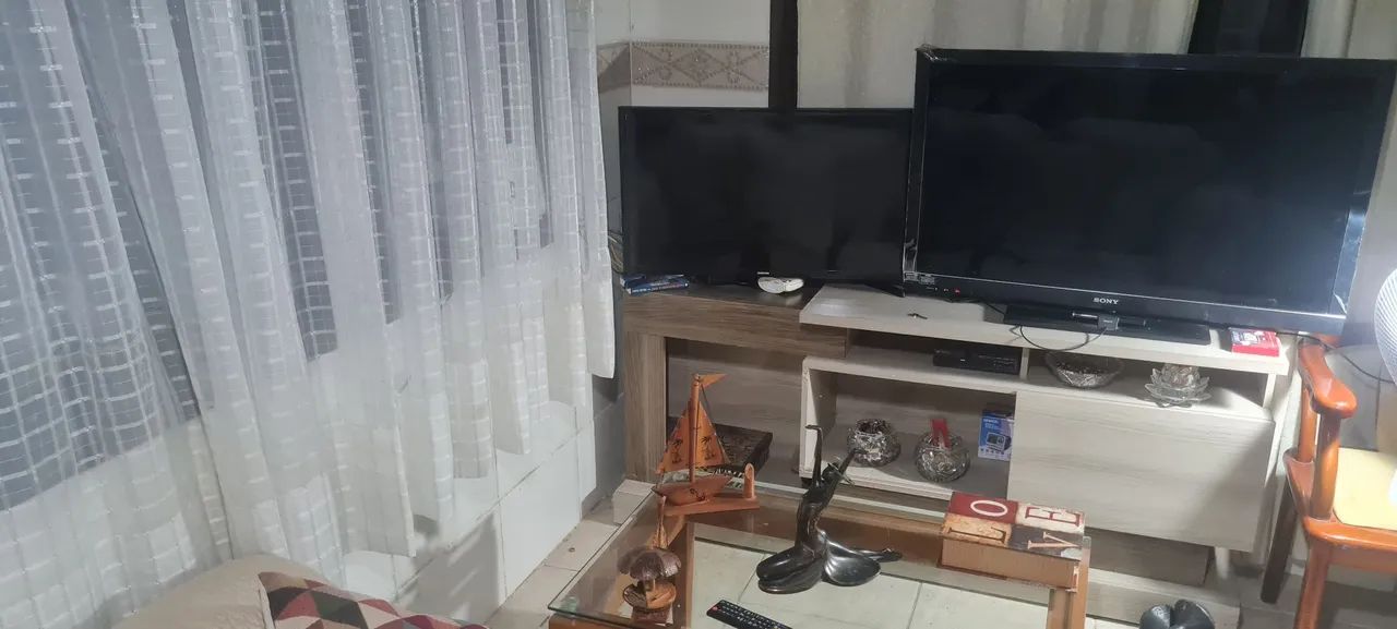 Rack madeirado em ótimo estado - Foto 2