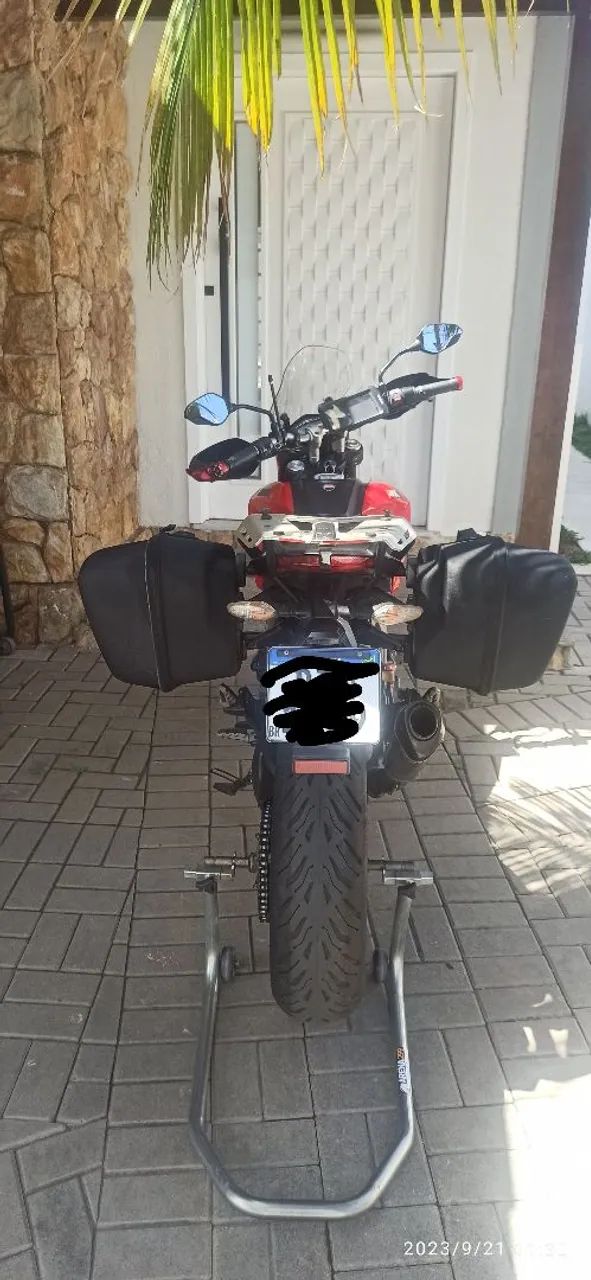Ducati Hyperstrada 821  - Foto 4