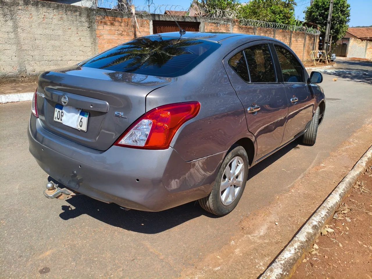 Nissan Versa VERSA SL 1.6 16V Flex Fuel 4p Mec. 2013