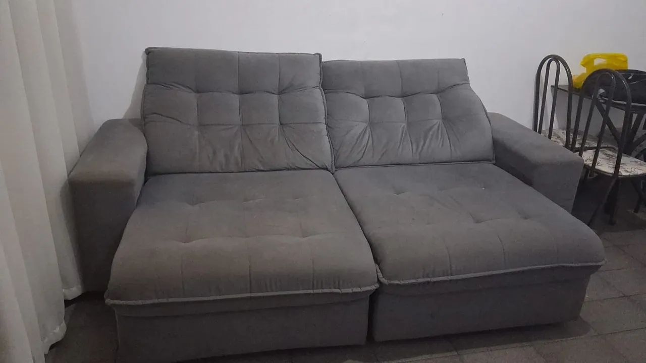 Sofá 4 lugares usado