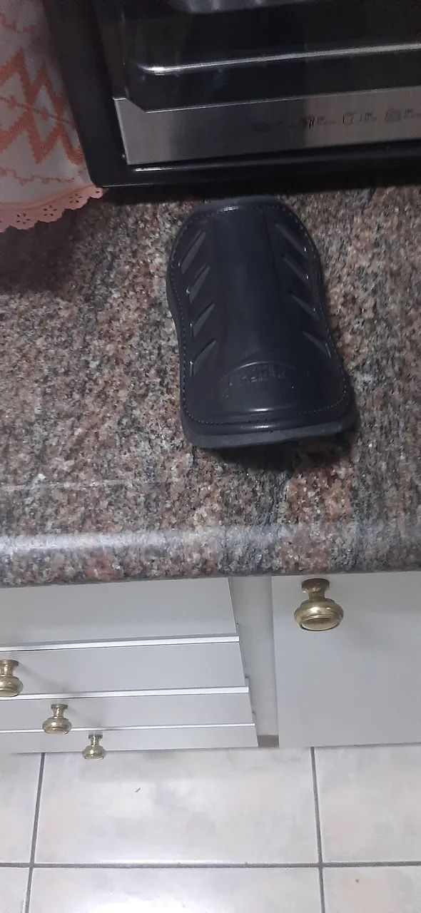 Vendo um par de caneleira  - Foto 2