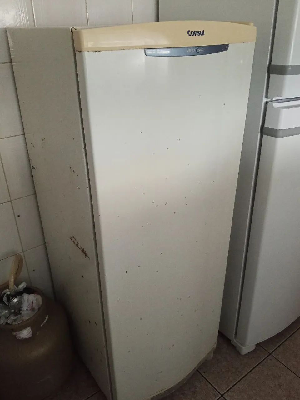 Vendo geladeira - Foto 2
