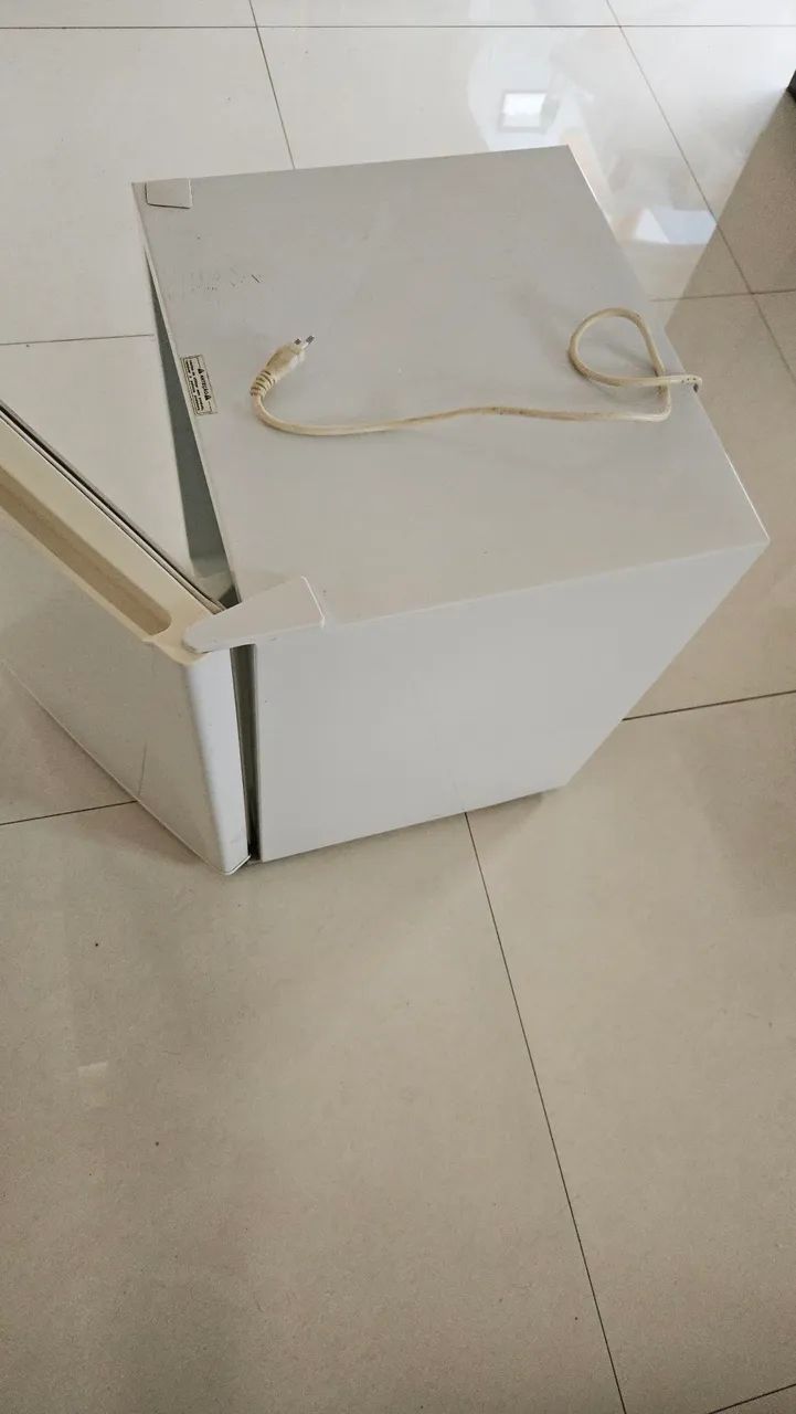Frigobar philco 65l - Foto 2