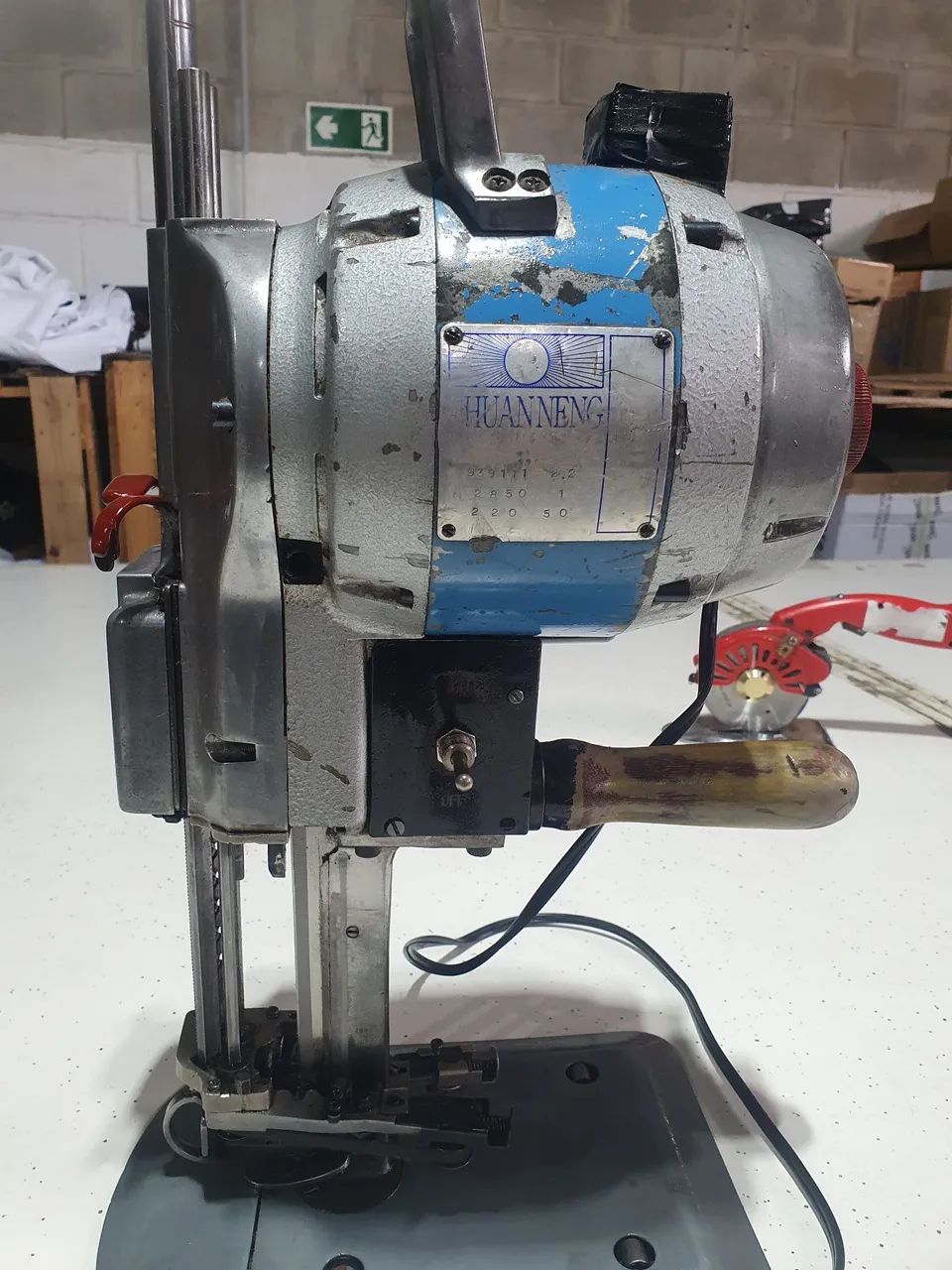 Máquina de Cortar Tecido Profissional  - Foto 2
