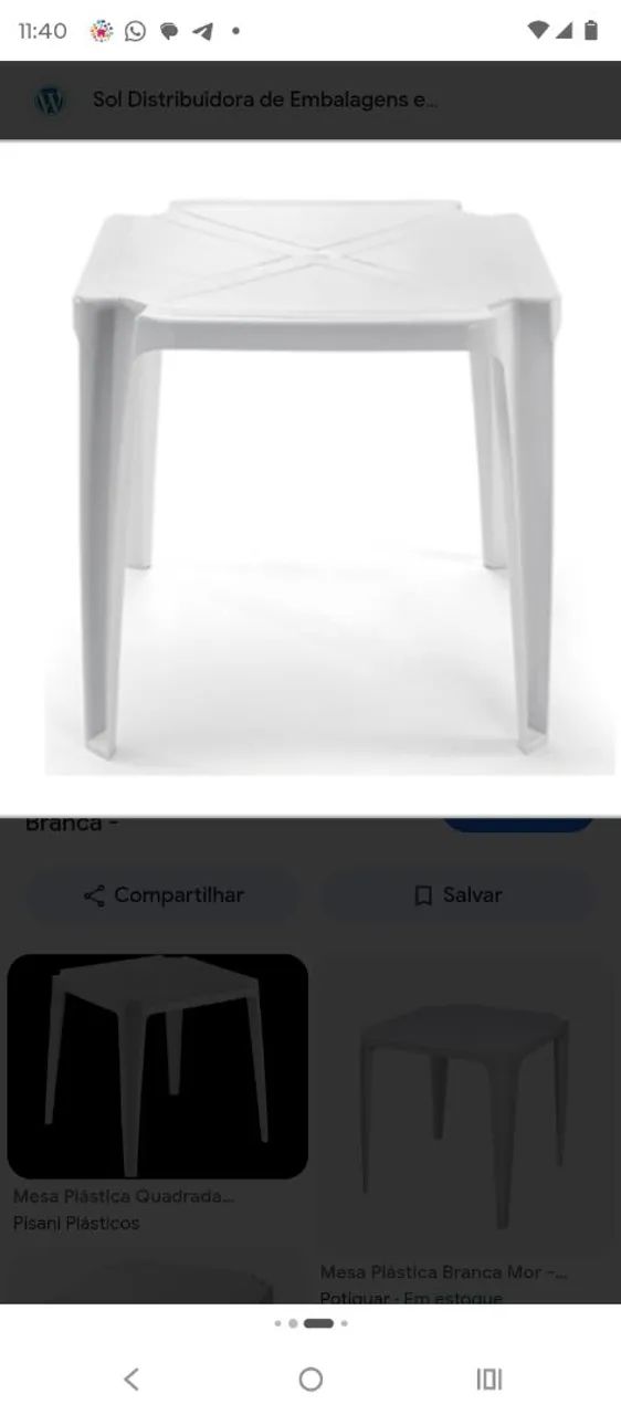 Mesa branca quadrada 