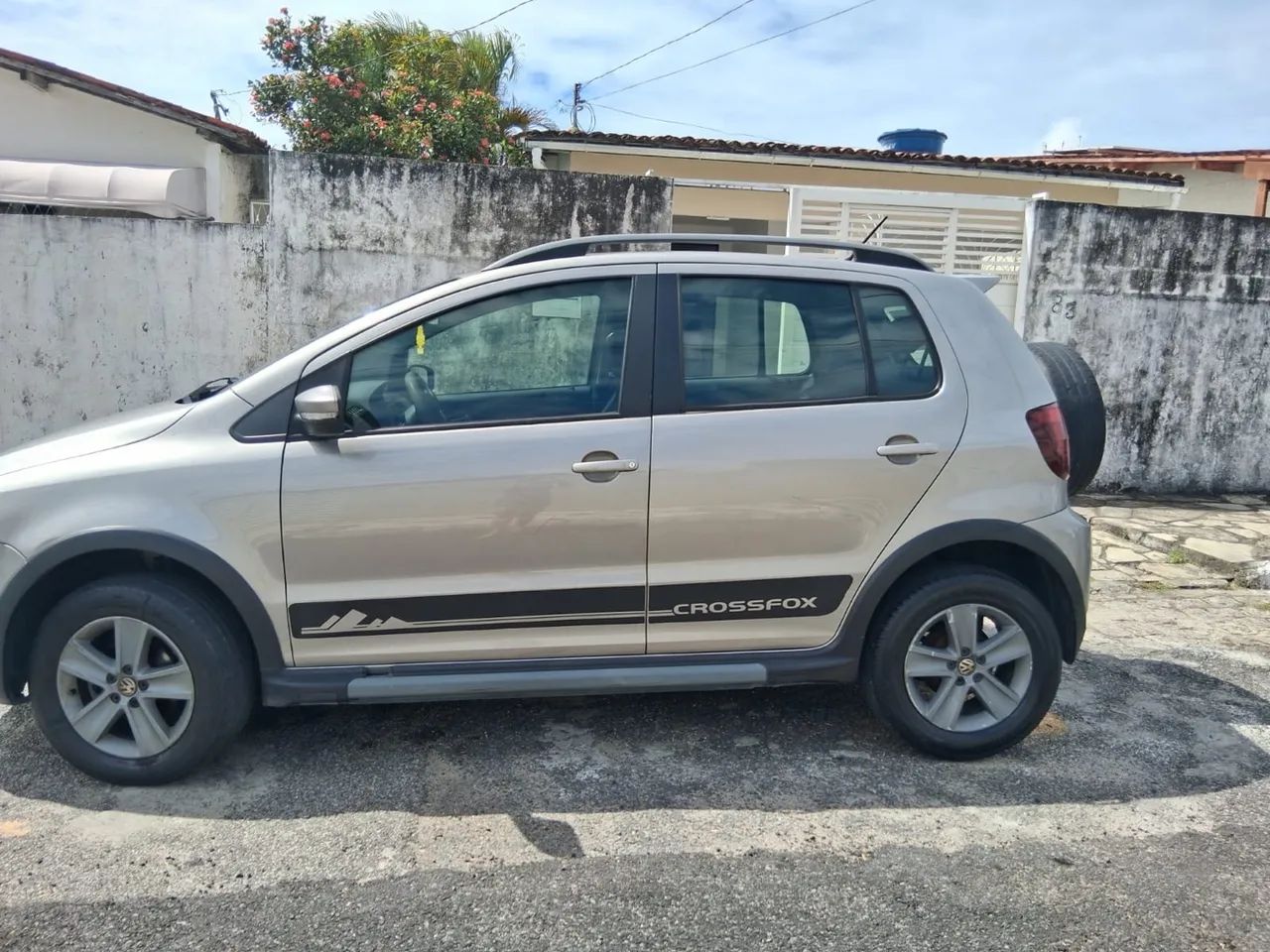 Volkswagen Crossfox 1.6 8V FLEX 2012