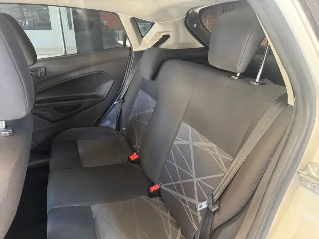 Ford Fiesta 1.5 16V Flex Mec. 5P 2014 - Foto 8