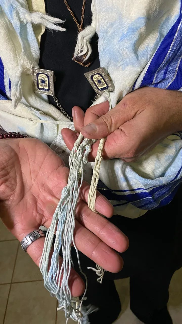 Talit (xale de oração judaico com abotoaduras e bolsa de plástico) - Foto 4