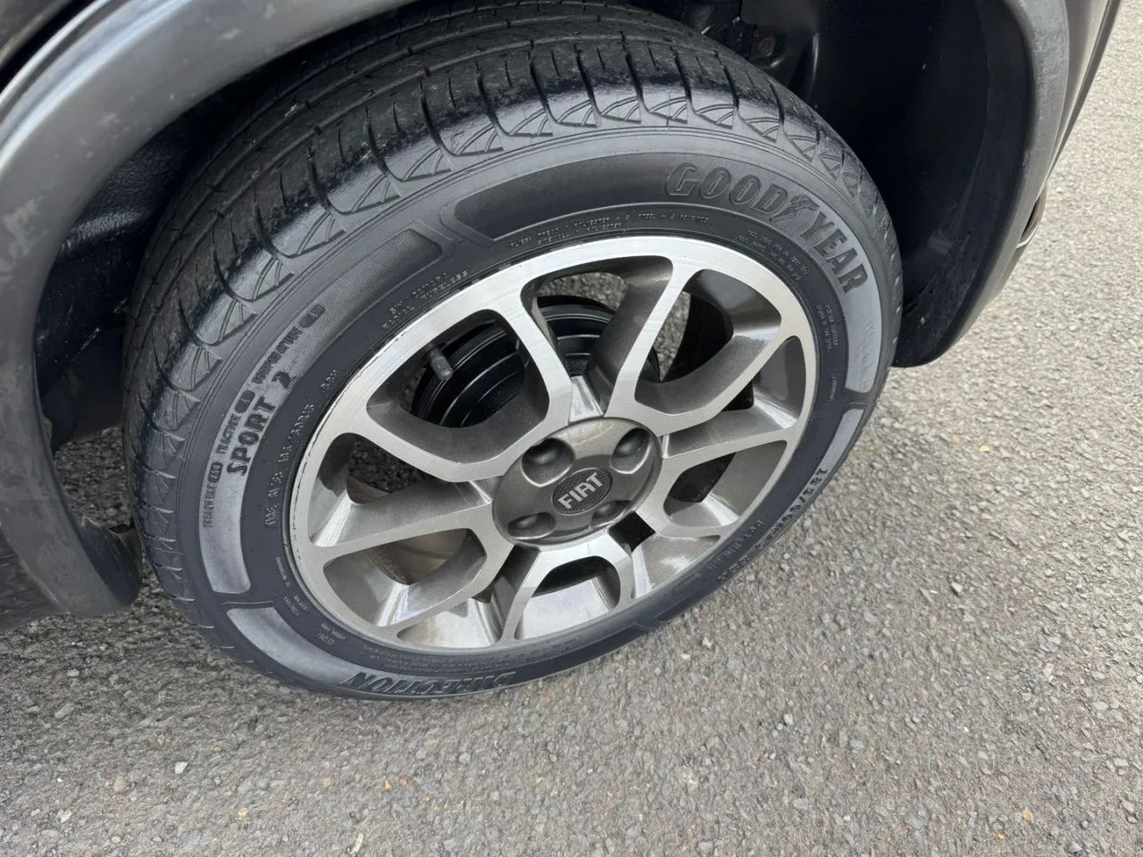 Fiat Uno Sporting 1.4 EVO Fire Flex 8V 4P 2012 - Foto 5