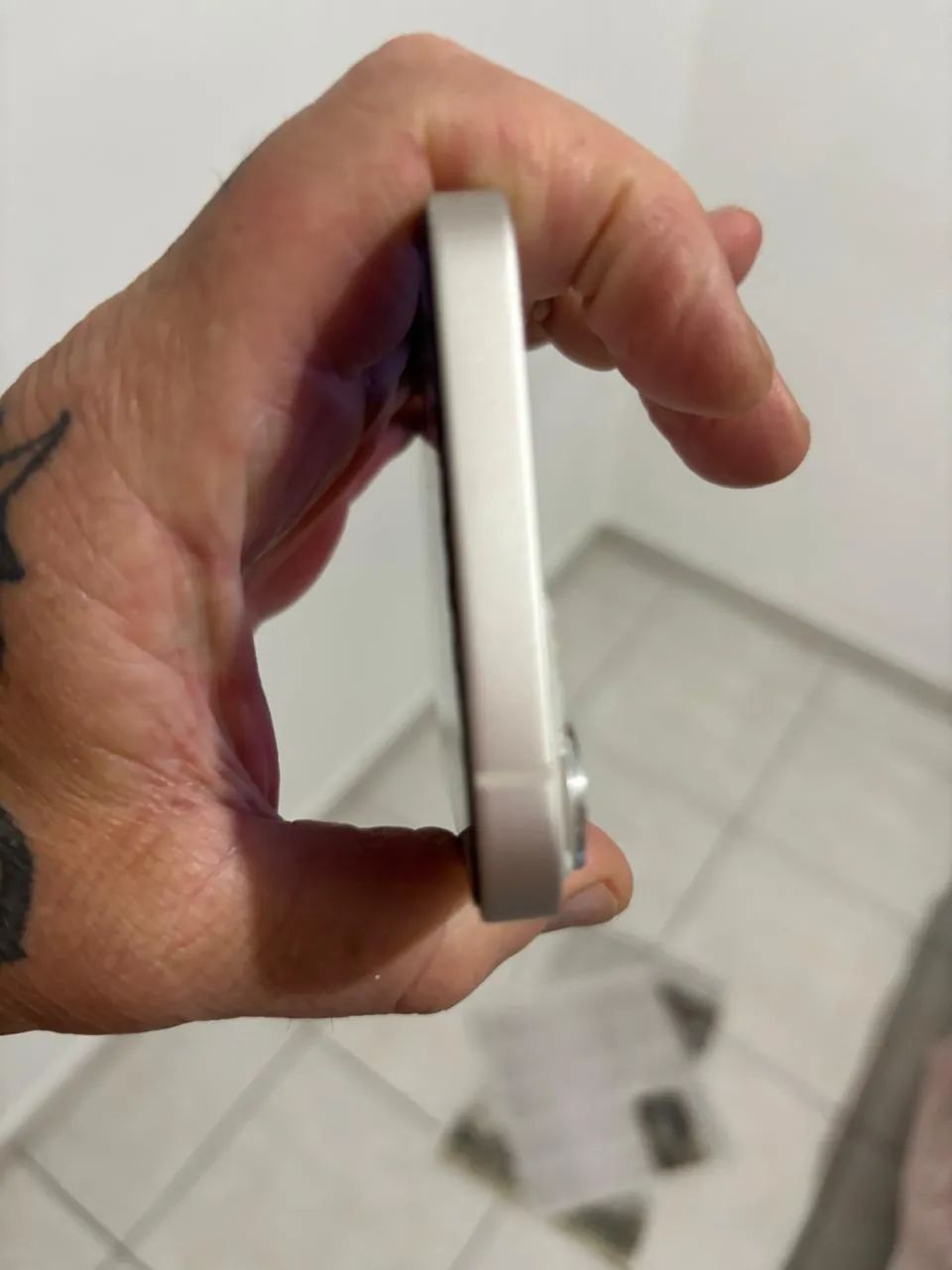 Vendo iPhone  13 128 gb novinho 