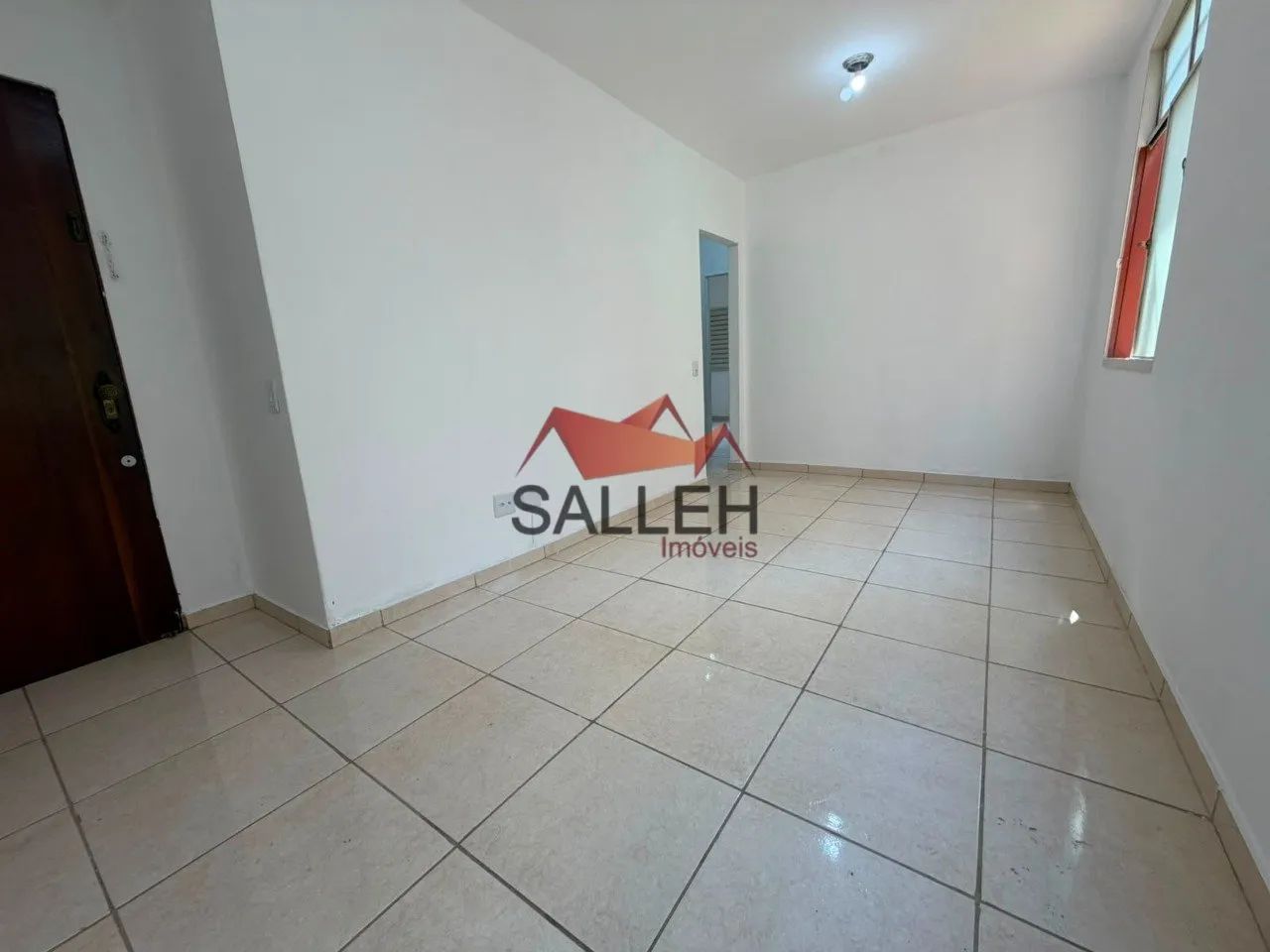 Oportunidade!!! Apartamento 02 quartos com vaga de estacionamento - Foto 2