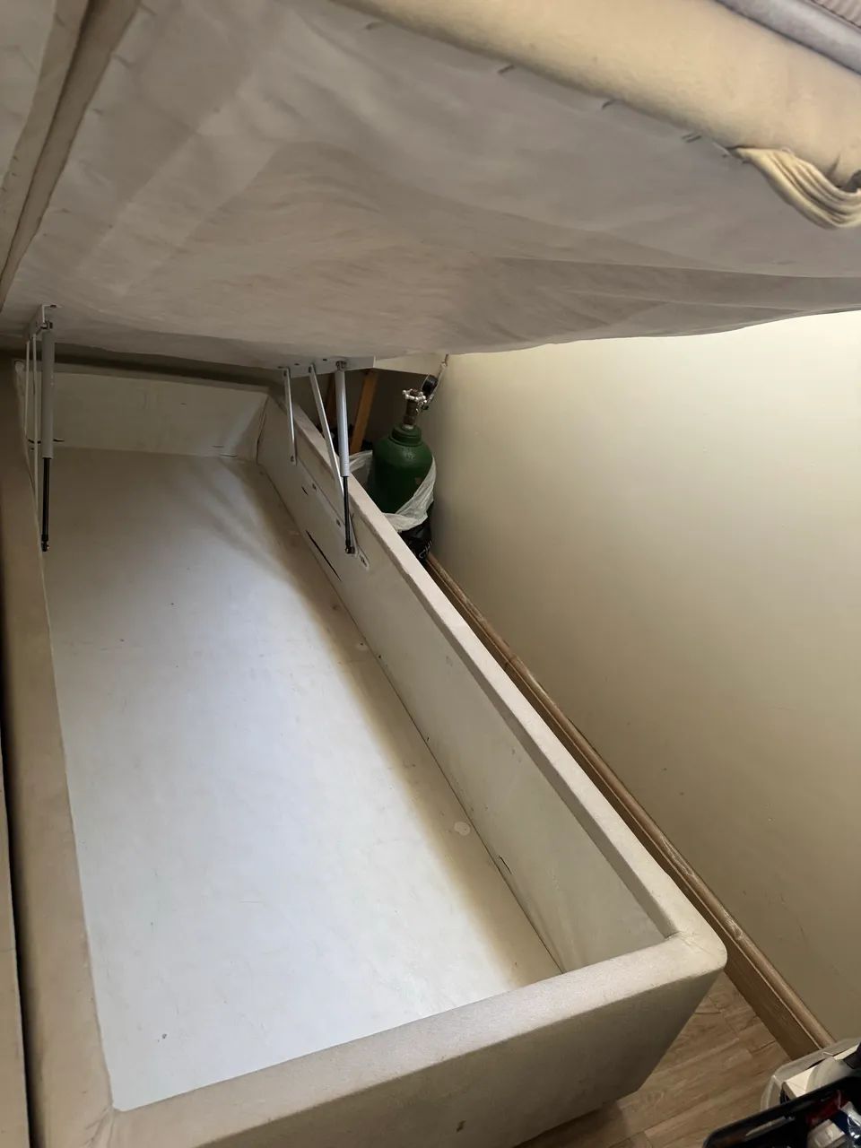 Cama box com colchão quem