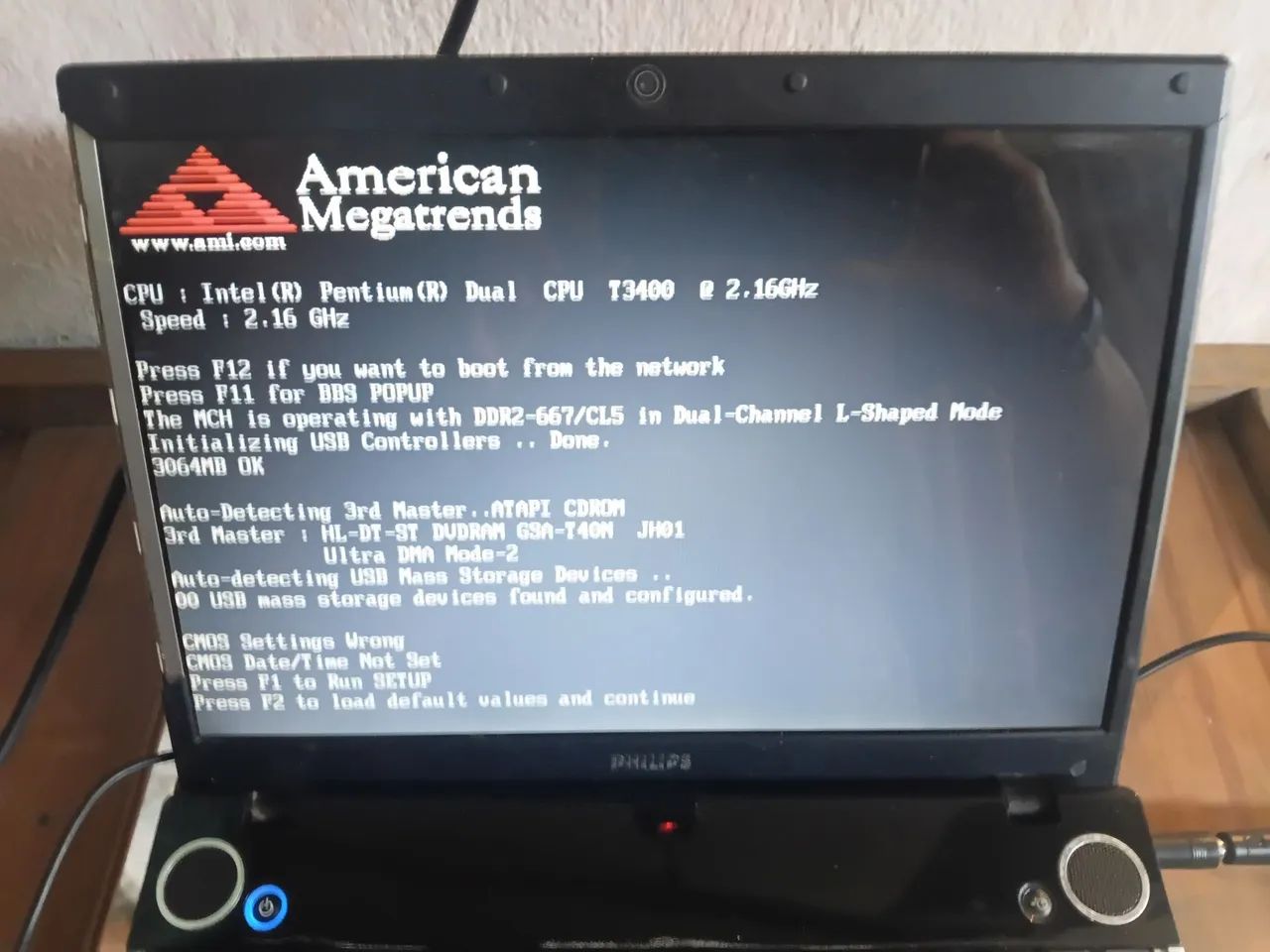 Notebook philips 13nb conserto ou retirada de peças  - Foto 4