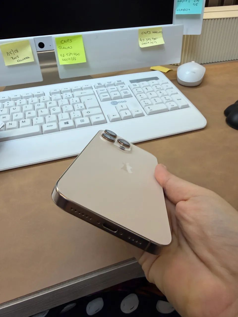 IPhone 16 Pro Max  - Foto 4