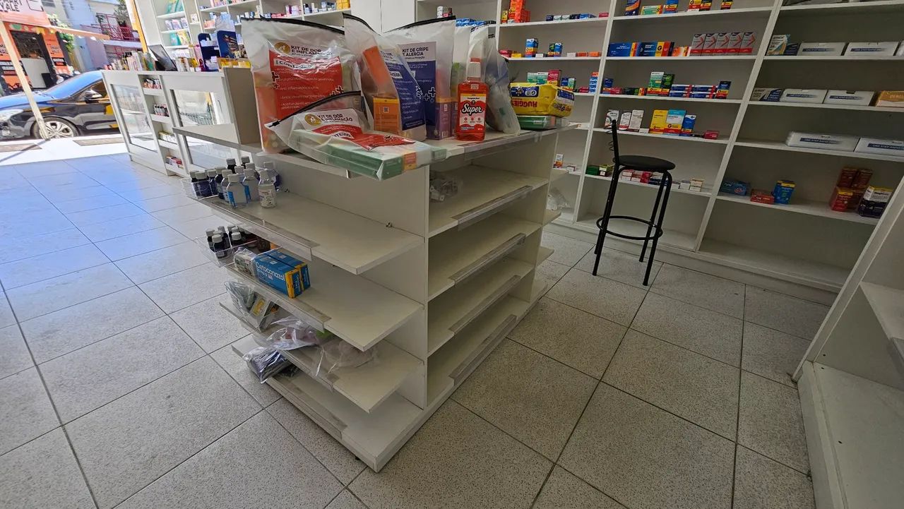 Venda de mobiliário para loja - Foto 2