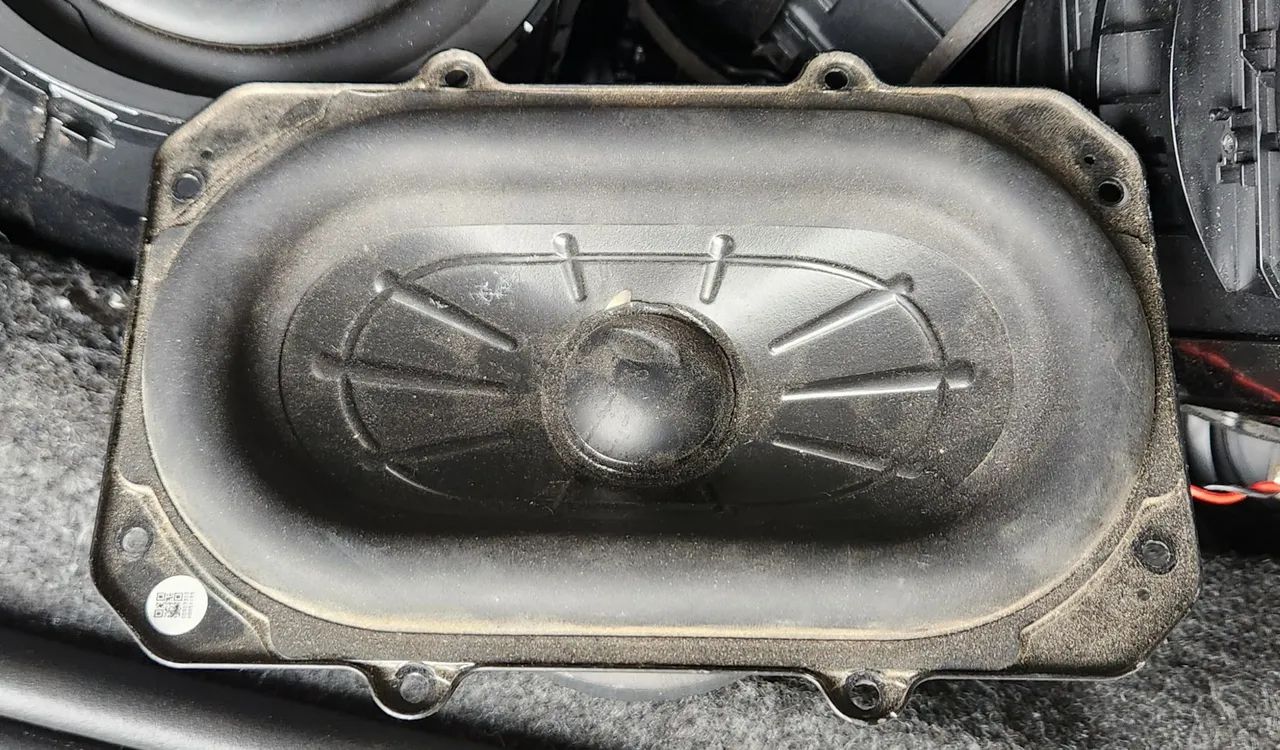 1 Subwoofer and 2 Speakers from JBL Boombox 3 (Used)